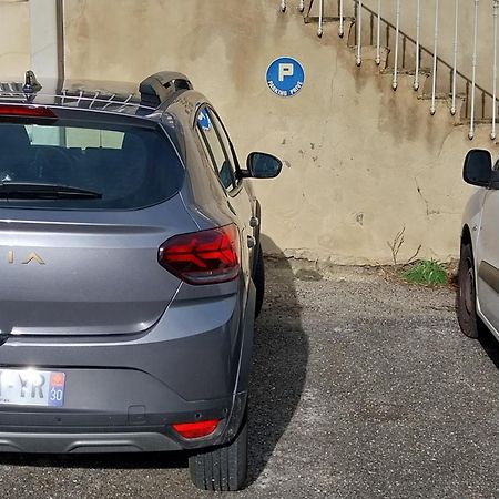 Maison Quai De La Fontaine Plus Parking Νιμ Εξωτερικό φωτογραφία