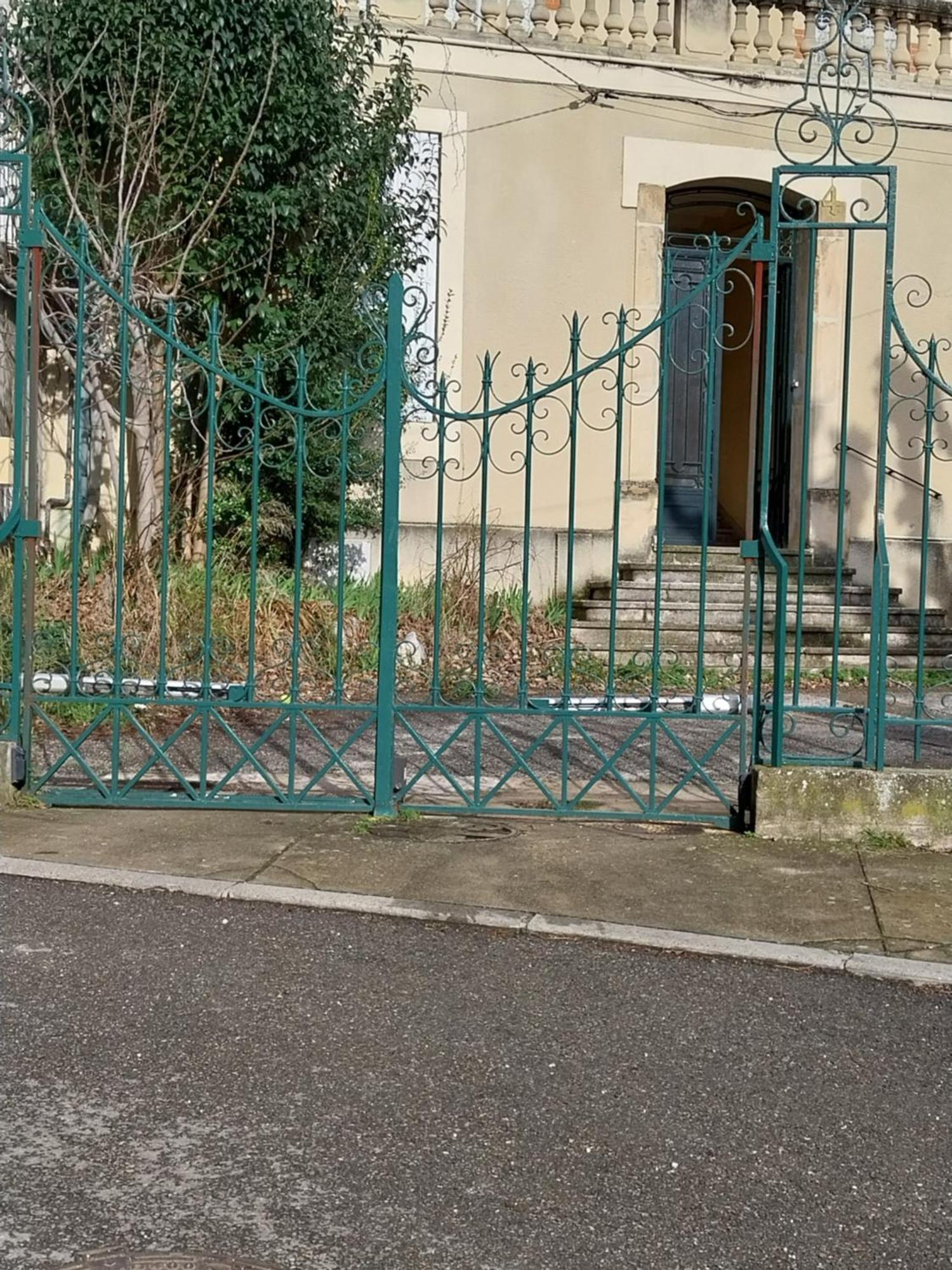 Maison Quai De La Fontaine Plus Parking Νιμ Εξωτερικό φωτογραφία